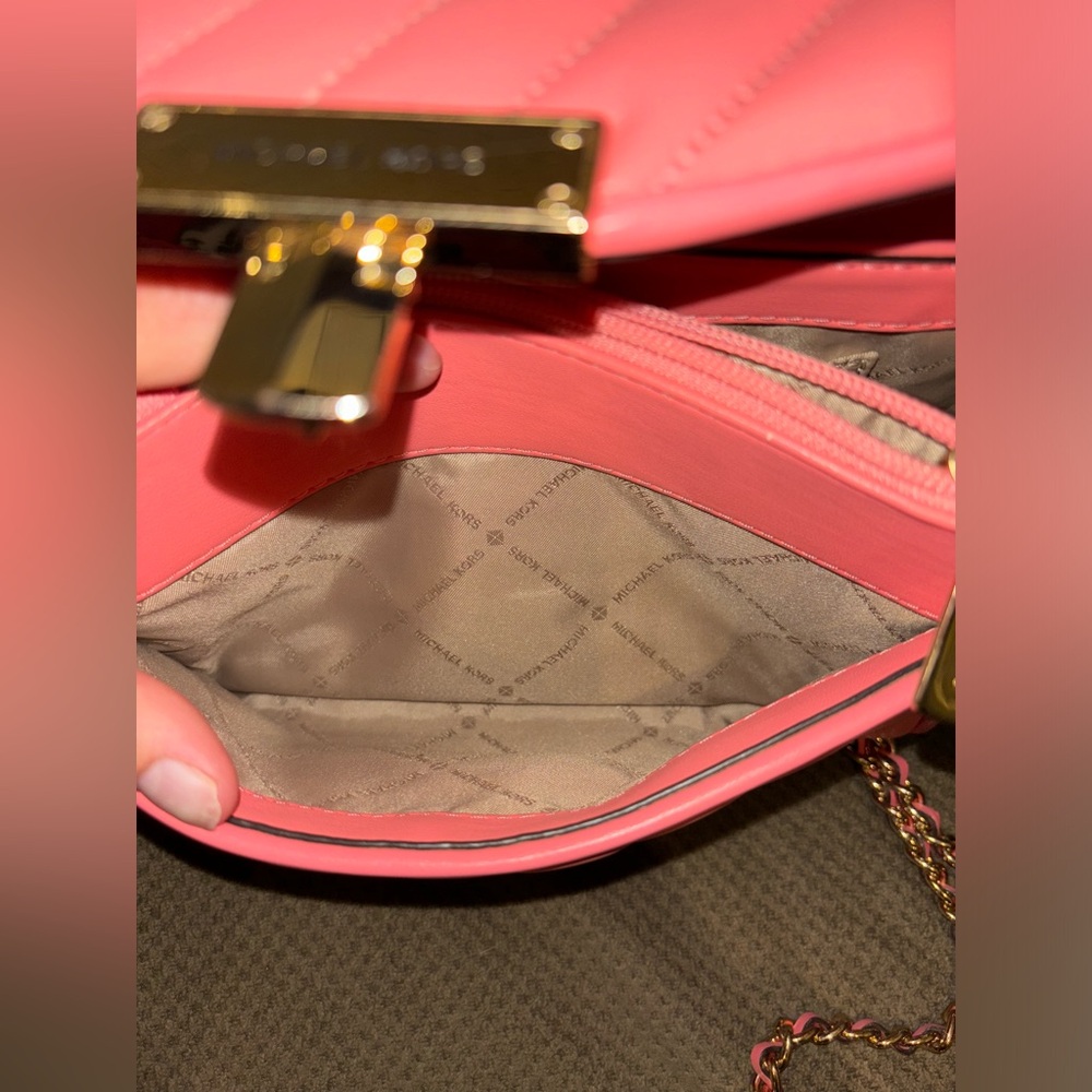 Michael kors cross body - Picture 5 of 6